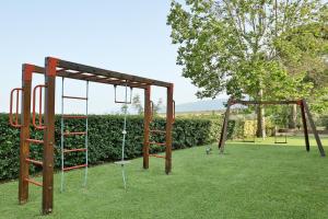 Herní místnost nebo prostor pro děti v ubytování Οlives and Vines all seasons villa