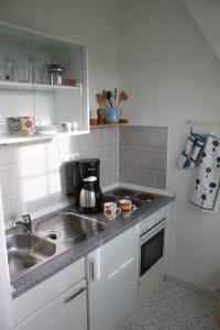 Köök või kööginurk majutusasutuses Wohnung In Gießelrade Mit Großem Garten