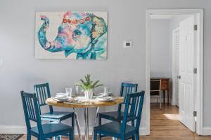 Istumisnurk majutusasutuses 3br Home Near Medical Center Minutes To Nyc +23 fotot