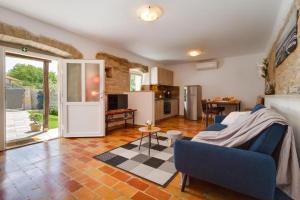 Η κουζίνα ή μικρή κουζίνα στο Villa Zoro