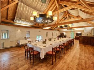 Εστιατόριο ή άλλο μέρος για φαγητό στο Villa Keller by Erasmus