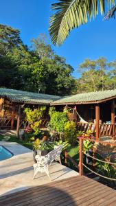 Κήπος έξω από το Chalé Oxossi