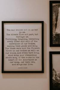 Φωτογραφία από το άλμπουμ του Peytons Lux Suite near Yosemite Adventures σε Oakhurst