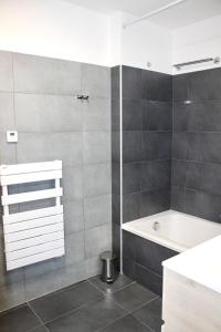 Ένα μπάνιο στο Superbe Appartement port de Bonifacio +16 φωτογραφίες