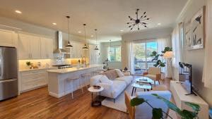 Η κουζίνα ή μικρή κουζίνα στο Grant Park Retreat - Steps to Zoo and Great Eats