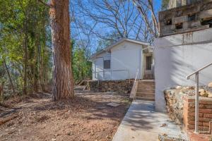 Bygningen som feriehuset ligger i