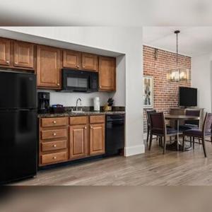 Köök või kööginurk majutusasutuses Cute and cozy centrally located unit