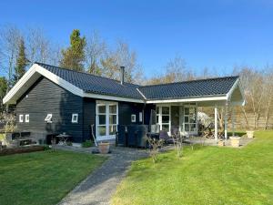 Budova, kde se prázdninový dům nachází