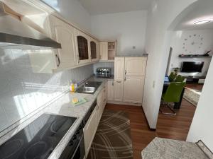 Kuchyň nebo kuchyňský kout v ubytování Safran Ferienwohnung