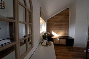 Giường trong phòng chung tại Origini de Rucar