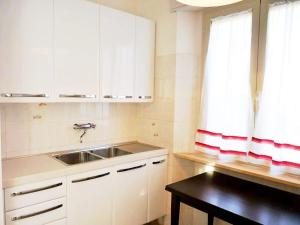 Köök või kööginurk majutusasutuses Helle Wohnung In Castiglione Della Pescaia +9 fotot