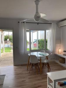 Φωτογραφία από το άλμπουμ του Modernes Apartment Am Meer σε Binissafuller