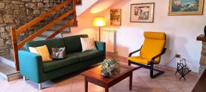 Istumisnurk majutusasutuses Steinhaus Cilento