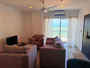 Μια τηλεόραση ή/και κέντρο ψυχαγωγίας στο Ocean Breeze Negombo by Wavelet360