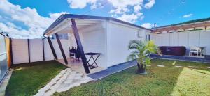 Zahrada ubytování Bungalow Pink Lemon & SPA