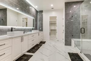 Un baño de Sip, Dine and Unwind Spacious Lodi Gem with Patio! 24 fotos más