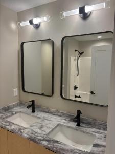 Ένα μπάνιο στο 1st Luxury Residential Elevator rooftop deck +40 φωτογραφίες