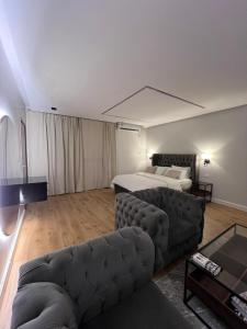 Гостиная зона в استديو النورس 1 -بتصميم عصري بـ دخول ذاتي