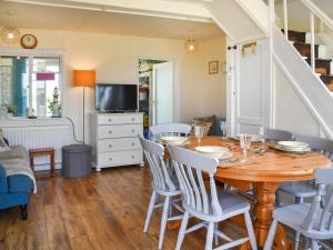 Μια τηλεόραση ή/και κέντρο ψυχαγωγίας στο Humperdink