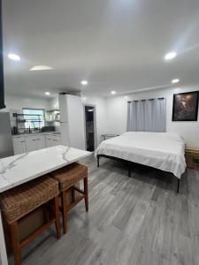 Ένα ή περισσότερα κρεβάτια σε δωμάτιο στο Lake House