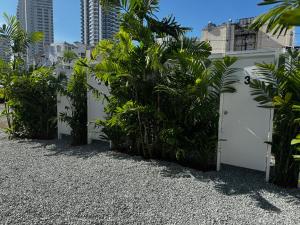 El edificio en el que está la casa vacacional