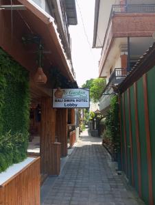 Το κτήριο όπου στεγάζεται  το ξενοδοχείο