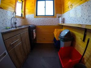 Η κουζίνα ή μικρή κουζίνα στο Cabañas Aguapiedras