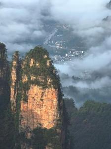 Galeriebild der Unterkunft 阅山居客栈 in Zhangjiajie