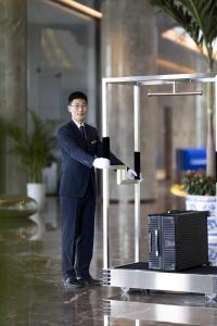 Επισκέπτες που μένουν στο Jiujiang Fanglan Lake Kaiyuan Mingting Hotel