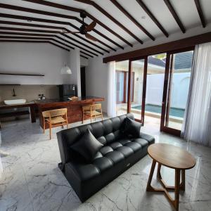 Χώρος καθιστικού στο Pine Tree Beach Hotel