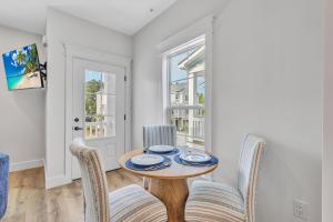 Φωτογραφία από το άλμπουμ του 200 Olive Shell Court σε Hilton Head Island