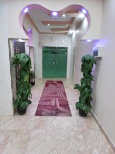 Φωτογραφία από το άλμπουμ του جناح فاخر غرفة نوم وصاله تلفزيون ومطبخ لشخصين بالغين σε Rayyis