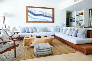 Posezení v ubytování Condo Los Arboles -HSK6 Seater Golf Cart included