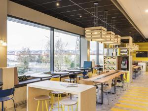 Un restaurant sau alt loc unde se poate mânca la ibis Styles Geneve Palexpo Aeroport