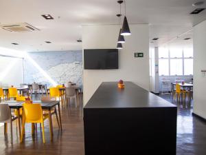 Μια τηλεόραση ή/και κέντρο ψυχαγωγίας στο ibis Styles Três Rios