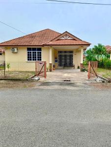 Το κτήριο όπου στεγάζεται  η παραθεριστική κατοικία