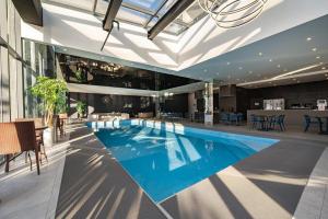 Πισίνα στο ή κοντά στο Hotel Haus