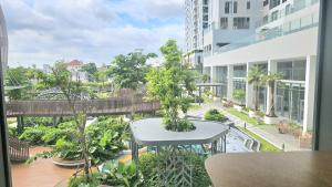 Κήπος έξω από το A lovely Apartment for your Trip in HCMC