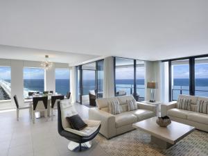 Χώρος καθιστικού στο Peppers Soul Surfers Paradise