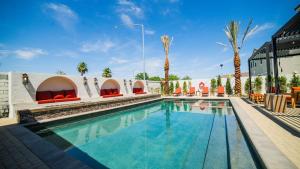 Bassein majutusasutuses Stylish Home w Pool Firepit Scenic Outdoor Living Casa Mirage by AvantStay või selle lähedal