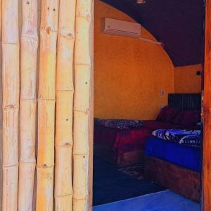 Voodi või voodid majutusasutuse Qamar Sinai toas +16 fotot