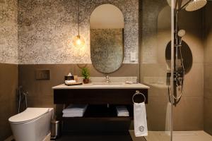 Ένα μπάνιο στο MK Colombo +25 φωτογραφίες