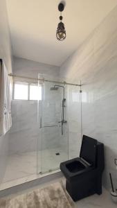 Ένα μπάνιο στο Newport Hotel +24 φωτογραφίες