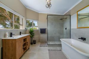 Ένα μπάνιο στο 75 on Chapman +15 φωτογραφίες