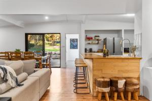 Η κουζίνα ή μικρή κουζίνα στο Balmurray House