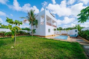 Hồ bơi trong/gần Sunset Villa Kidoti