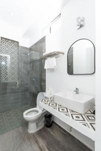 Ένα μπάνιο στο Safiro Suites Guayabitos Apartments - Adults Only +42 φωτογραφίες