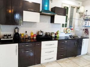 Køkken eller tekøkken på Bonfire, Barbecue, Snow, Private 2BHK Barog near Solan