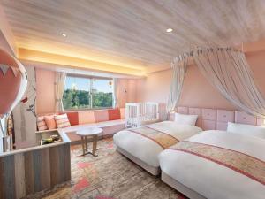 Una cama o camas en una habitación de Grand Mercure Nasu Highlands Resort & Spa