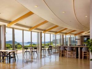 Restaurace v ubytování Mercure Wakayama Kushimoto Resort & Spa + 73 fotografií